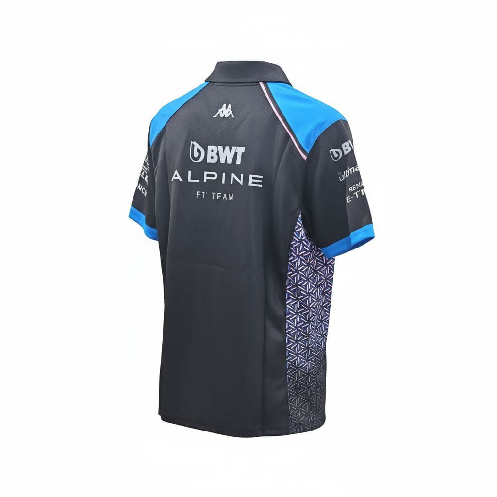 CAMISETA F1 SPORT MARCA KAPPA  CON ZIPPER COLOR NEGRA Y FRANJA CELESTE EN HOMBRO