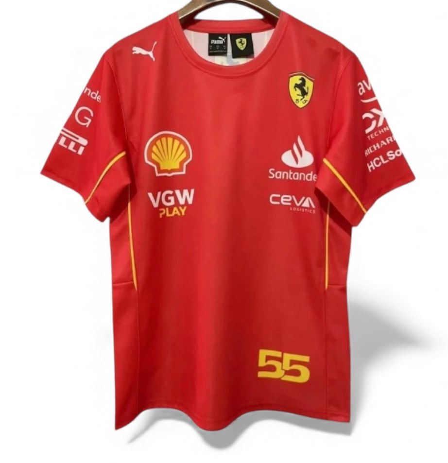 CAMISETA F1 CUELLO REDONDO COLOR ROJA # 55 EN PARTE INFERIOR