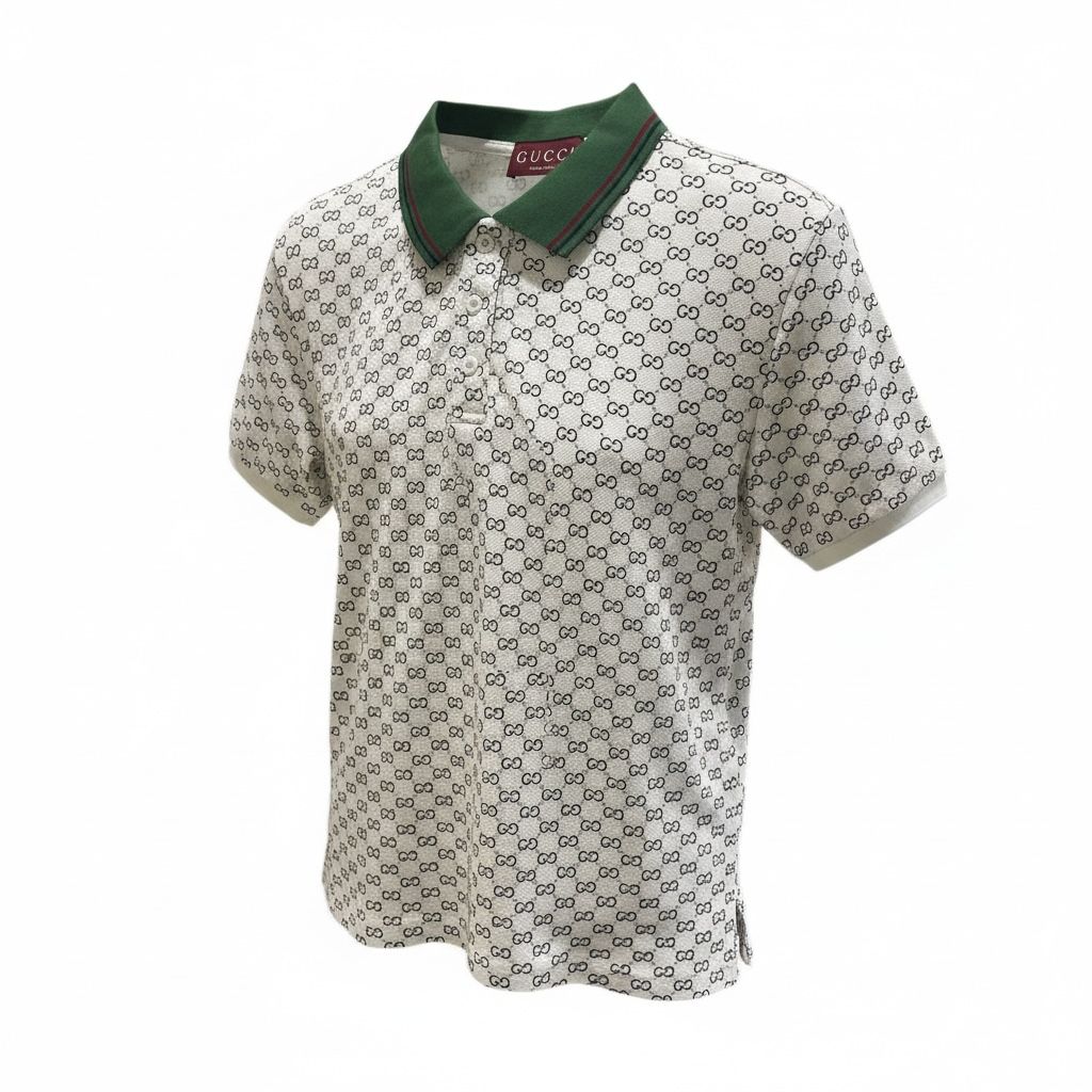 #7 CAMISA GUCCI SPORT CUELLO VERDE CON FRANJA ROJA Y AZUL LETRAS VERDES EN TODA LA CAMISA